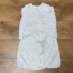 Halo SleepSack in Light Gray with Star Design